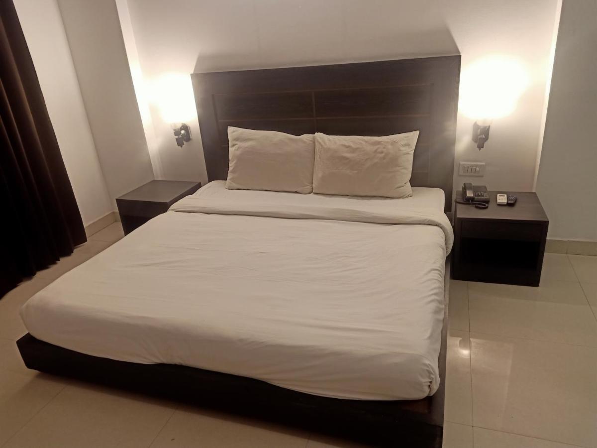 Hotel Chaupal By Casa Bella Gurgaon Exterior foto