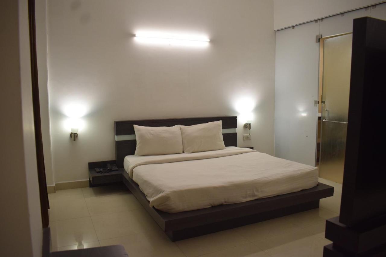 Hotel Chaupal By Casa Bella Gurgaon Exterior foto